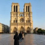 Notre-Dame de Paris, destination d’une visite dont le tarif et la réservation sont à vérifier pour la date choisie.